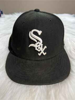 Chicago White Sox Black Fitted 7 1/8 Logo New Era Cap